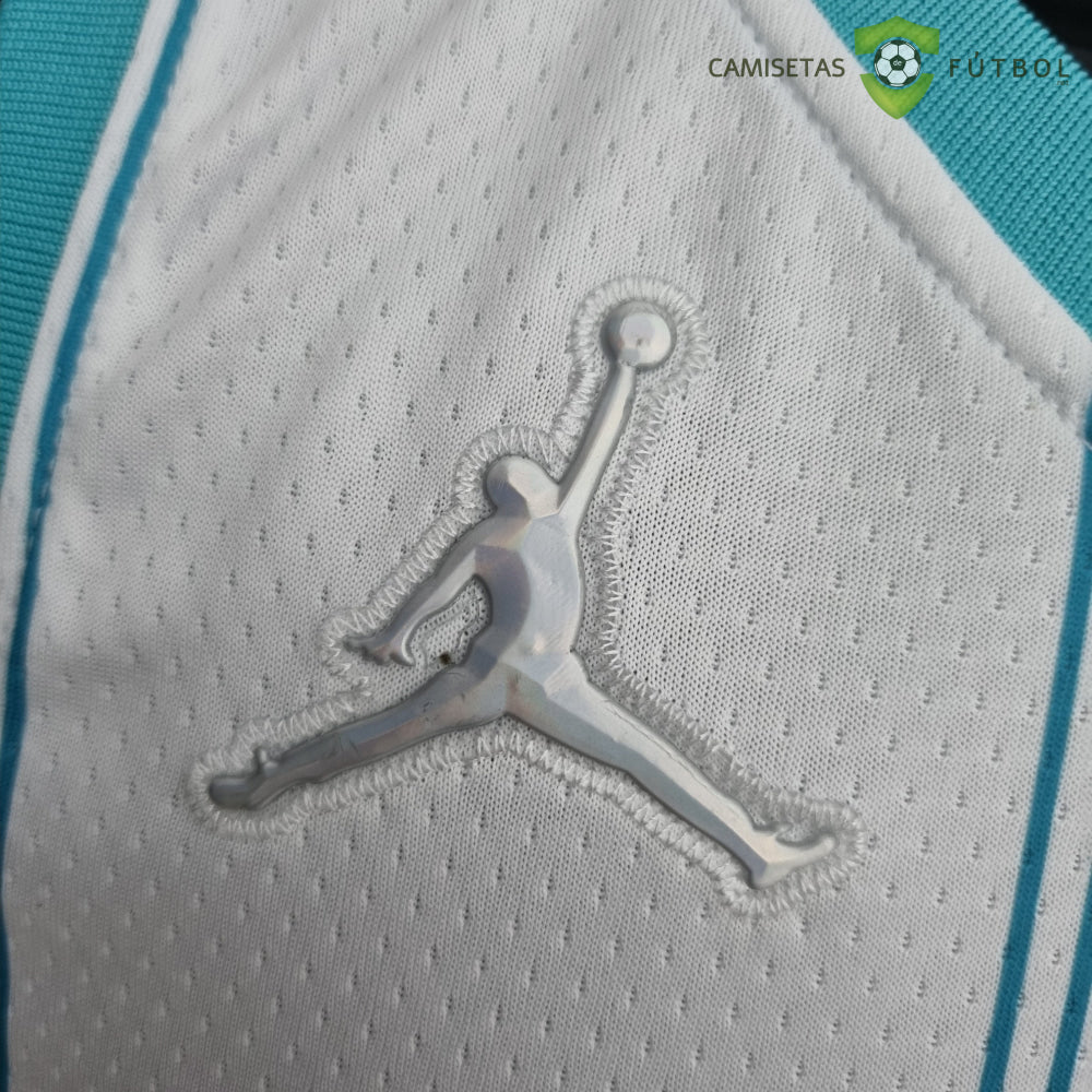 Camiseta Charlotte Hornets 21-22 - Lamelo Ball 2 Blanco Rayas Nba