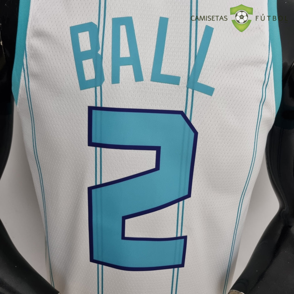 Camiseta Charlotte Hornets 21-22 - Lamelo Ball 2 Blanco Rayas Nba