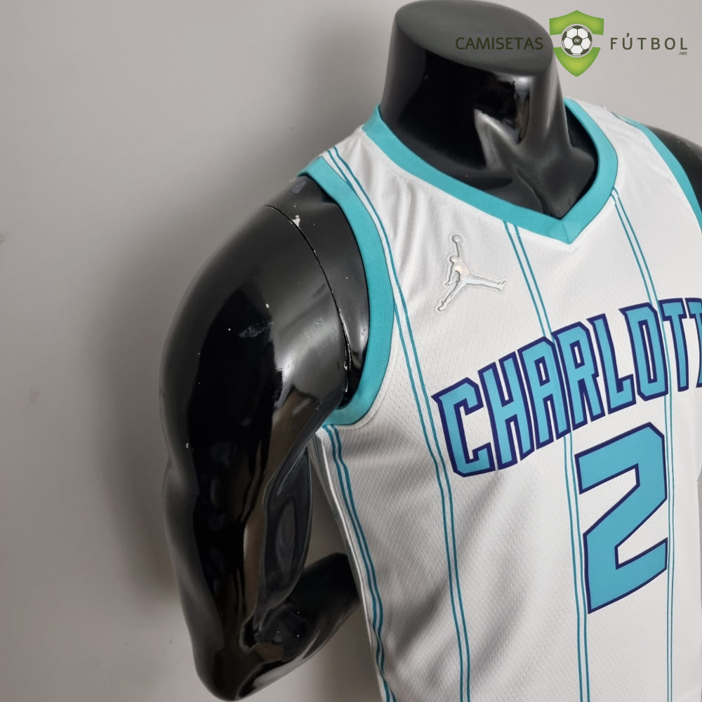 Camiseta Charlotte Hornets 21-22 - Lamelo Ball 2 Blanco Rayas Nba