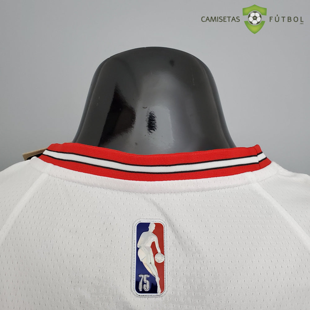 Camiseta Chicago Bulls 21-22 - Dwyane Wade 3 Blanco Nba
