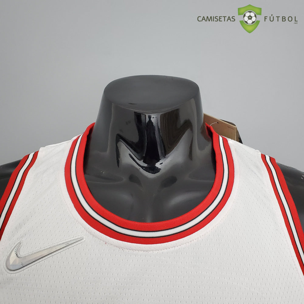 Camiseta Chicago Bulls 21-22 - Michael Jordan 45 Blanco Nba