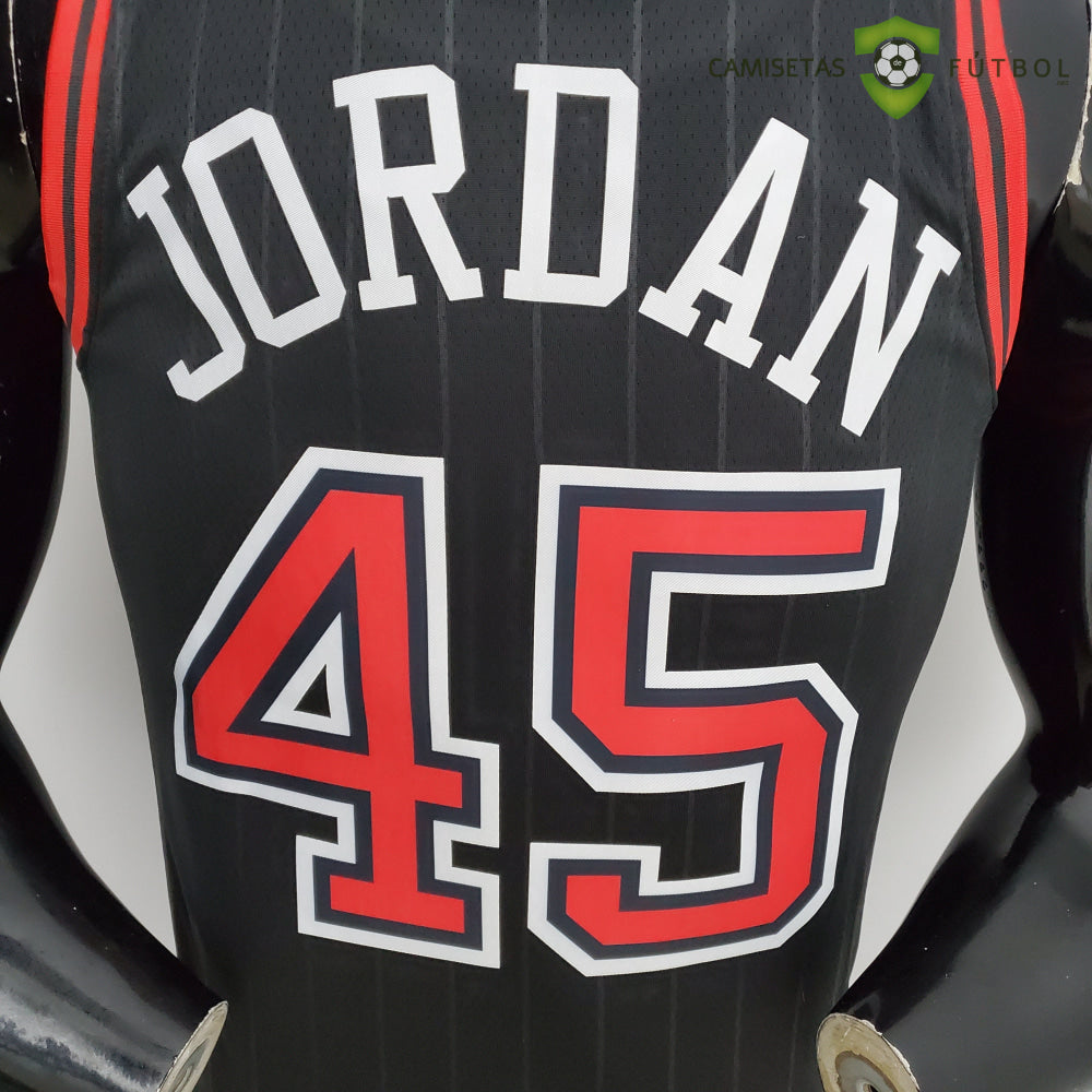 Camiseta Chicago Bulls 21-22 - Michael Jordan 45 Negro Nba