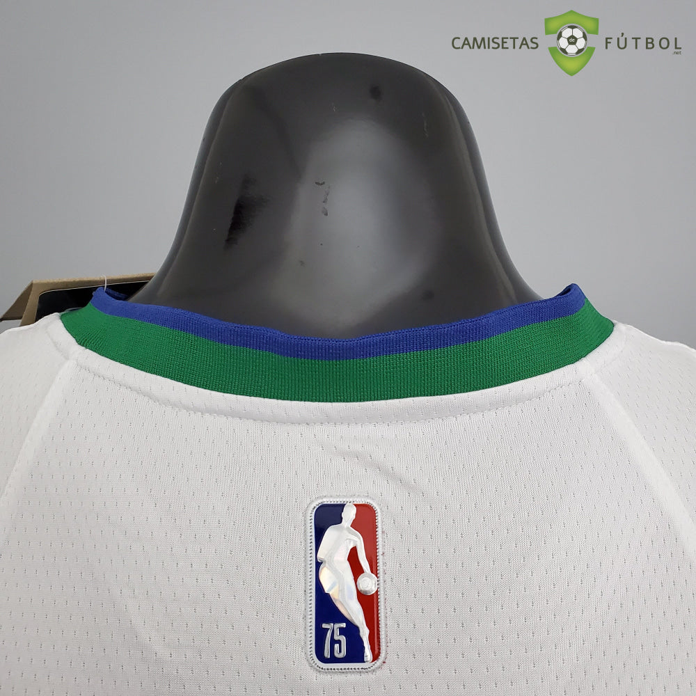 Camiseta Dallas Mavericks 21-22 - Luka Doncic 77 Blanco Verde Nba