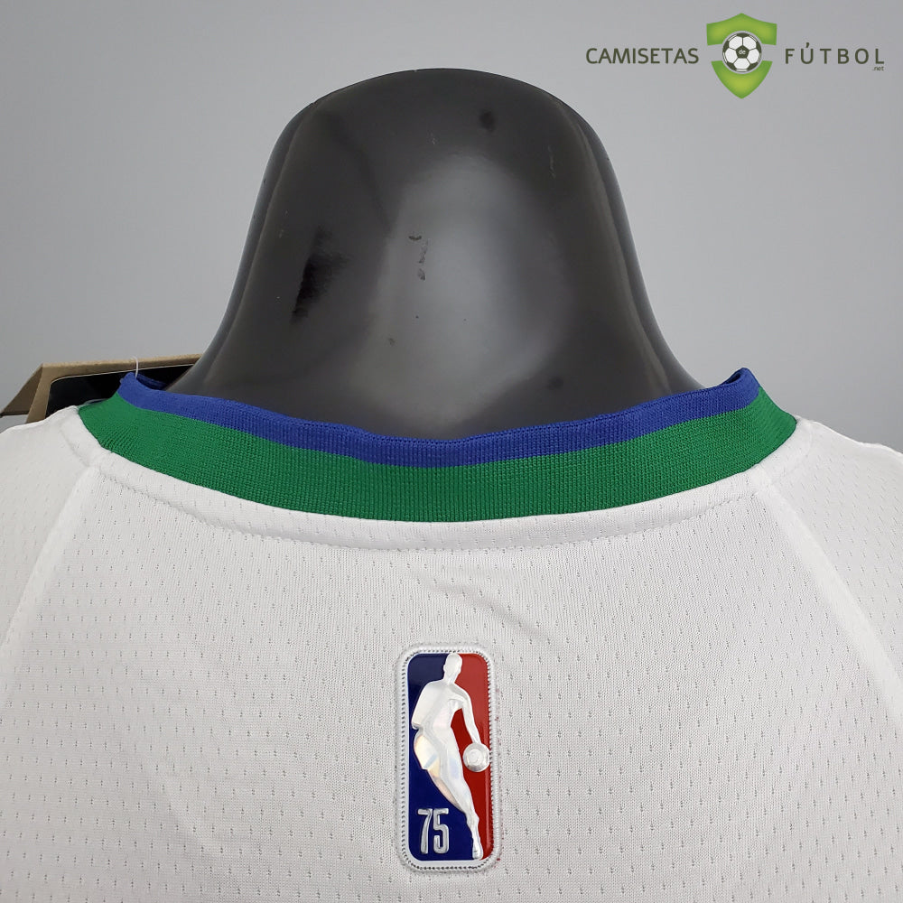 Camiseta Dallas Mavericks 21-22 - Luka Doncic 77 Blanco Verde Nba